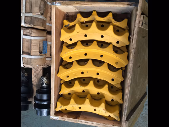 Rsbm OEM ODM 建設機械バケットメーカー 掘削機アタッチメント 車台部品 スプロケット トラック ローラー フロント アイドラー トラック チェーン部品